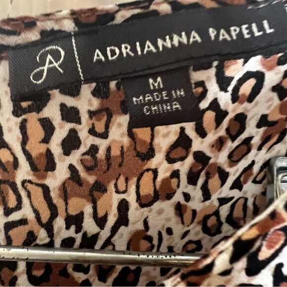 Adrianna Papell Blouse with Ruched Arms, Size Medium. Excellent Condition. - Picture 5 of 7